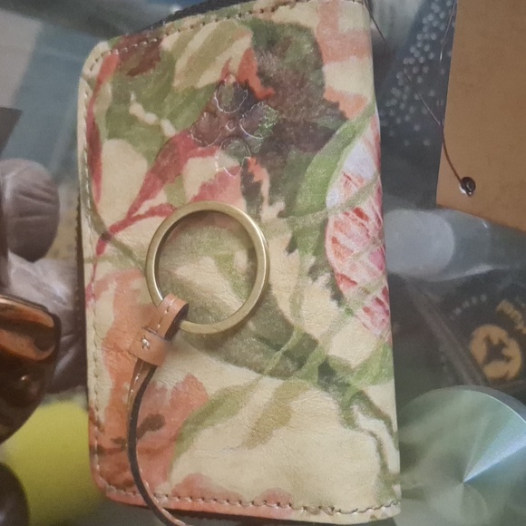 Patricia Nash Abri Card Case - Picture 7 of 7